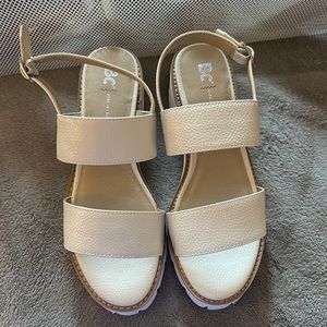 Never been worn born in California sandals